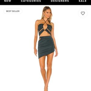 Revolve H:ours outfit